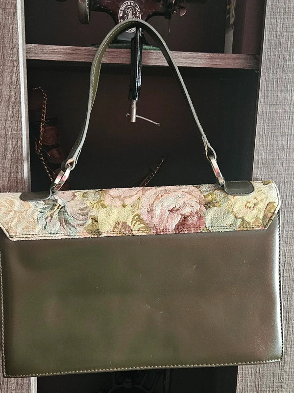 Bolso de mano vintage Carmela Rosso !!