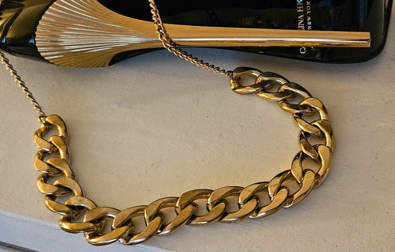 Collar dorado cadena gruesa