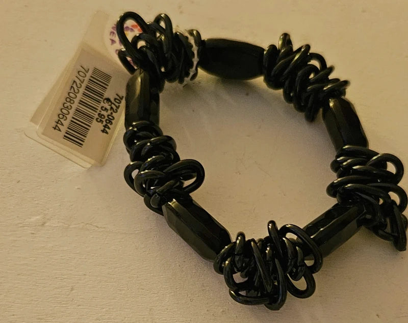 Pulsera negra elegante