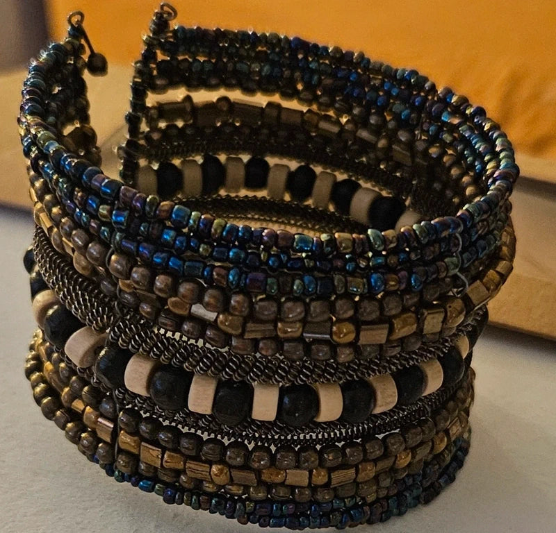 Pulsera étnica - marrón y negra