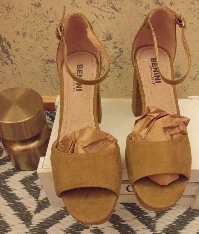 Sandalias BENINI tacón ancho plataforma
