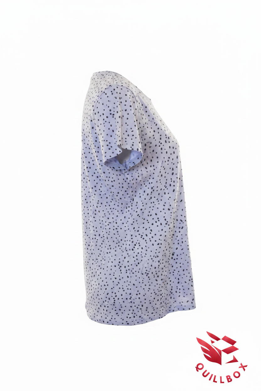 Short-sleeved polka dot T-shirt