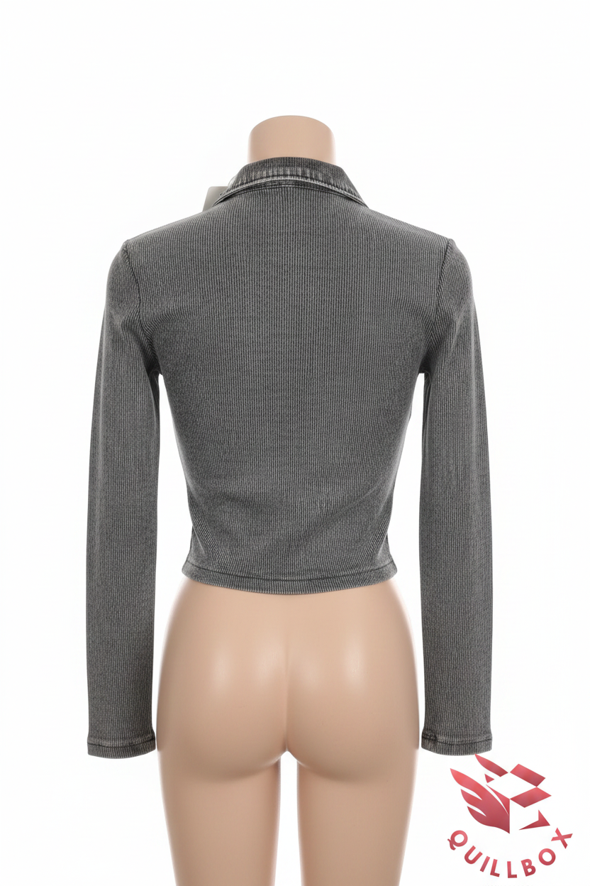 Chaqueta marrón con cremallera y bolsillos
