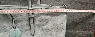 Bolso de ante en color gris Elisa blanca