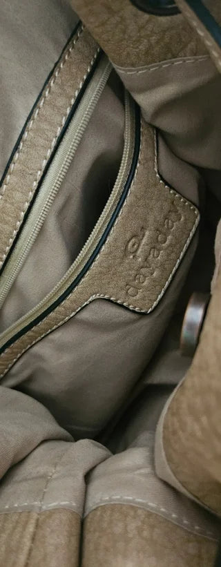 Bolso en color beige  de dayaday
