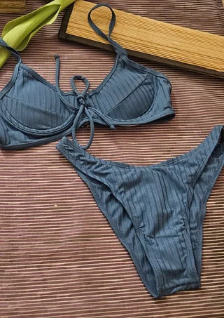 Bikini azul acanalado