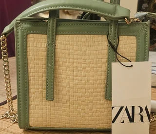 Mini bolso Zara verde y beige