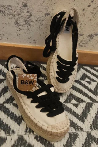 Alpargatas B&W Beige y Negras