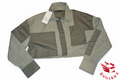 Camisa crop ZARA patchwork caqui arena - vista frontal botones bolsillo costuras raw