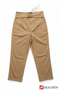 Pantalón camel Zara TRF Collection - vista frontal con cinturón argolla dorada